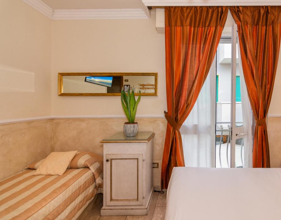 hoteltahiti en viareggio-b-amp-b-the-rooms 009