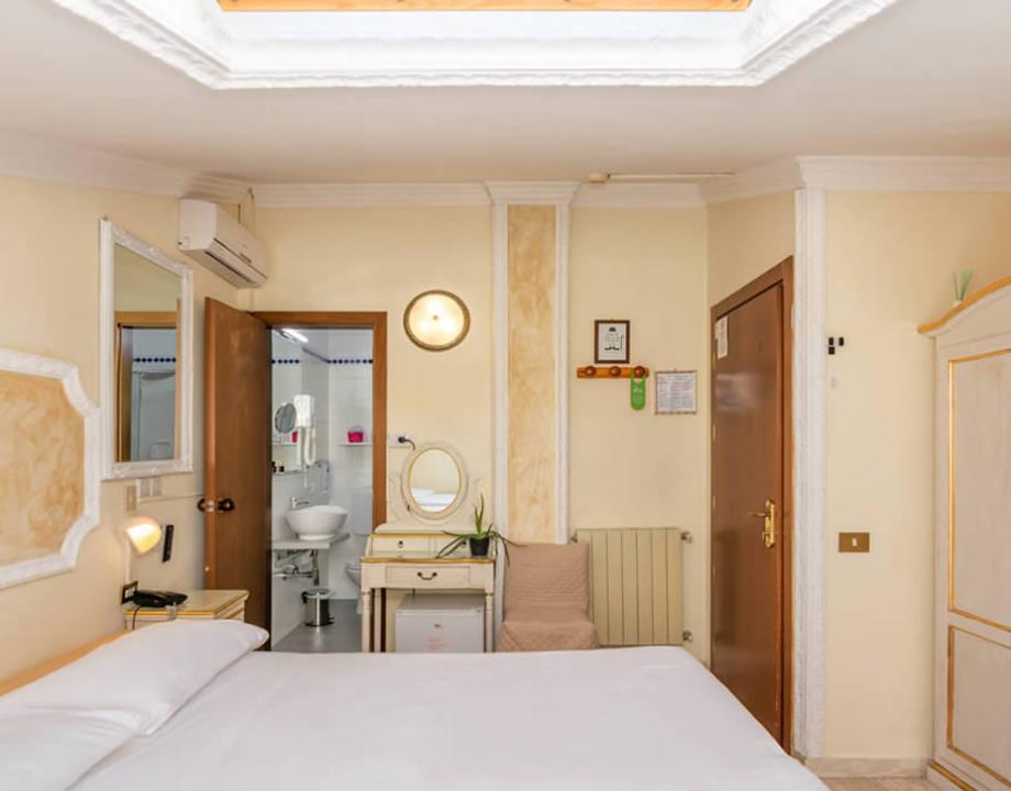 hoteltahiti en viareggio-b-amp-b-the-rooms 026